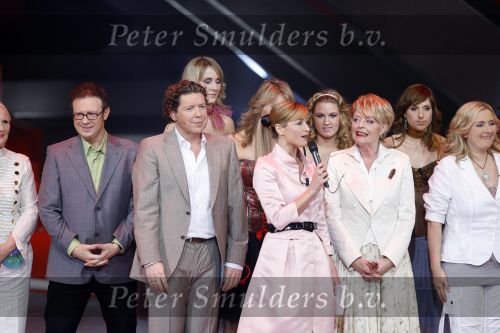 Hilversum 20 januari 2007
Opnames X factor in studio 22 met Wendy v Dijk. Henkjan Smits Henk Temming en Marianne v Wijnkoop