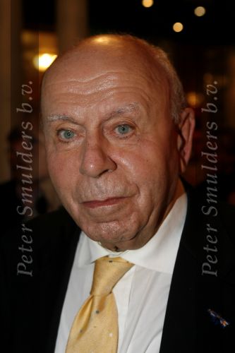 Amsterdam 20 januari 2007
Andre v Duin krijgt de Toon Hermans ouvre award in Carre. Wim barry
