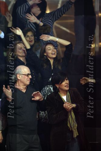 Baarn 26 januari 2007
Winston Gerrschtanowitz bij sterren dansen op het ijs van RTL. Zijn vader en Renate Verbaan zitten op de tribune.