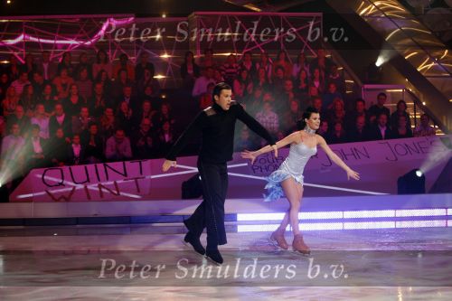 Baarn 26 januari 2007
Winston Gerrschtanowitz bij sterren dansen op het ijs van RTL. Zijn vader en Renate Verbaan zitten op de tribune.