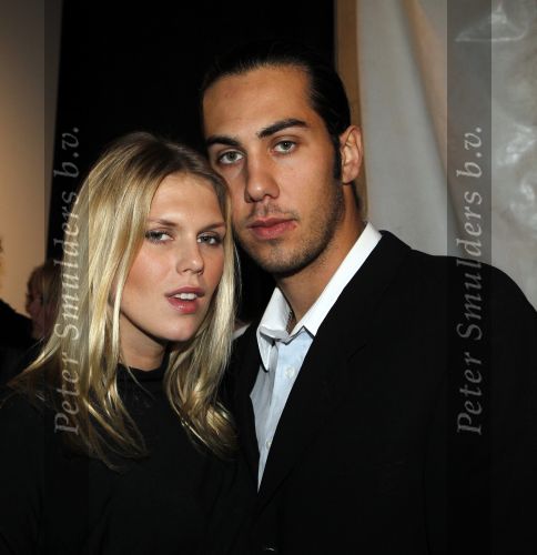 Amsterdam 30 januari 2010
Modeshow suptertrash tijdens amsterdam fashion week. Alexandra Richards met vriend
Peter Smulders bv