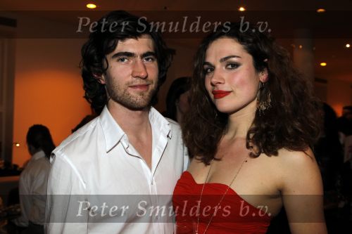 Amsterdam 15 januari 2010
Anna Drijver met haar nieuwe vriend bij de elle style award.
Peter Smulders bv