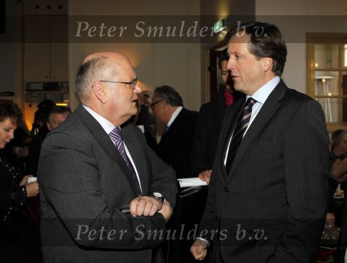 Leiden 19 januari 2010
Presenatie boek van de zangeres zonder naam geschreven door Ben Holthuis en de nieuwe cd. Ben met Alexander Pechtold
Peter Smulders bv
