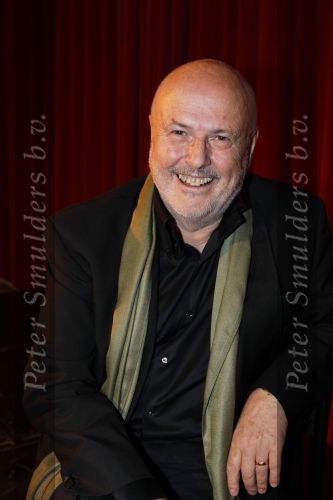 Amsterdam 19 januari 2010
Perspresentatie omdat ik zoveel van je hou met Carry Tefsen Henk Poort Hanny Vree Bob Fosko Danny Nooy Robbert Besselaar. Jacques d Ancona presenteert het geheel in carre. Bert Stoots
Peter Smulders bv