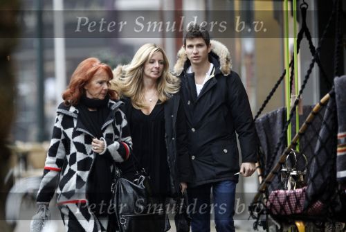 Amsterdam, 18 Januari 2010
Candy Dulfer met haar vriend en moeder