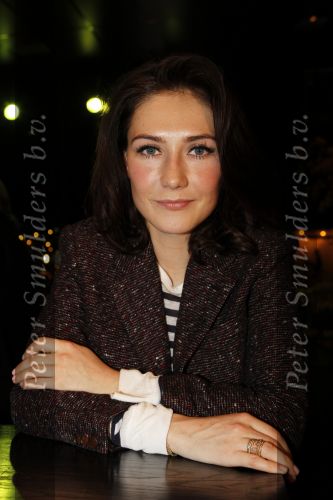 Amsterdam 15 januari 2010
Feestje vanwege 1000000 (miljoen) bezoekers bij de film komt een vrouw bij de dokter in het cobra cafe. Aanwezige cast Barry Atsma Carice v Houten Anna Drijver Dirk Zeelenberg, producent Reinout Oerlemans met zijn vrouw Danielle en schrijver Kluun met zijn vrouw.
Peter Smulders bv