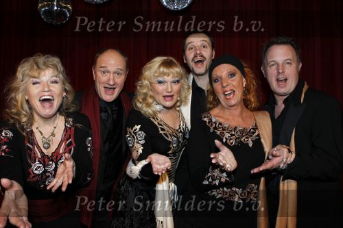 Amsterdam 19 januari 2010
Perspresentatie omdat ik zoveel van je hou met Carry Tefsen Henk Poort Hanny Vree Bob Fosko Danny Nooy Robbert Besselaar. Jacques d Ancona presenteert het geheel in carre.
Peter Smulders bv