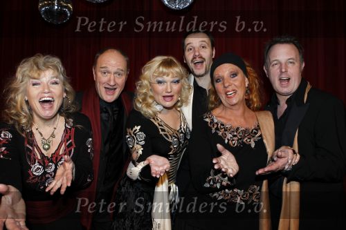Amsterdam 19 januari 2010
Perspresentatie omdat ik zoveel van je hou met Carry Tefsen Henk Poort Hanny Vree Bob Fosko Danny Nooy Robbert Besselaar. Jacques d Ancona presenteert het geheel in carre.
Peter Smulders bv