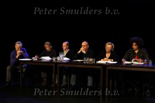 Amsterdam 25 januari 2010
Presentatie als de dood. ..met Renee Soutendijk Sjoerd Pleijsier Diana Dobbelam Samora Bergtop en Titus Boonstra.
Peter Smulders bv