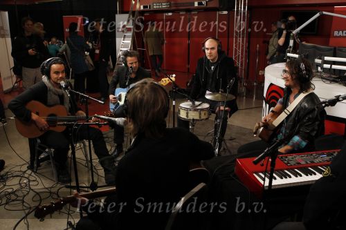 Hilversum 21 januari 2010
Rtl SBS en de NOS hebben samen een tv programma en aktie in elkaar gedraaid om zoveel mogelijk geld op te halen voor giro 55 ten bate van Haiti. Dinand Woesthoff van Kane 
Peter Smulders bv