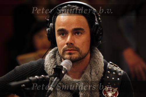 Hilversum 21 januari 2010
Rtl SBS en de NOS hebben samen een tv programma en aktie in elkaar gedraaid om zoveel mogelijk geld op te halen voor giro 55 ten bate van Haiti. Dinand Woesthoff van Kane 
Peter Smulders bv