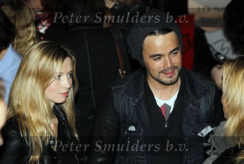 Hilversum 21 januari 2010
Rtl SBS en de NOS hebben samen een tv programma en aktie in elkaar gedraaid om zoveel mogelijk geld op te halen voor giro 55 ten bate van Haiti. Dinand Woesthoff van Kane met zijn vrouw Lucy
Peter Smulders bv