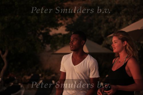 Curacao 9 januari 2010
Doutzen Kroes met haar nieuwe vriend dj Sunnery james op het mooiste strandje van Curacao genaamd Port Marie.
Peter Smulders bv