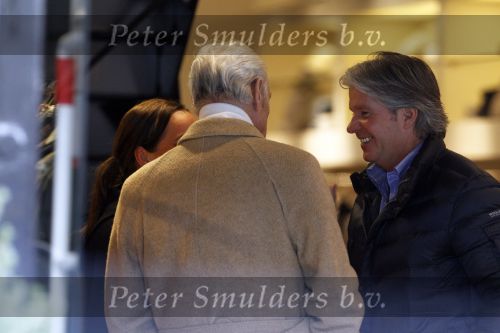 Amsterdam 30 januari 2010
Dries Roelvink op bezoek in de winkel waar zijn vriendin werkt op de pc hooftstraat.
Peter Smulders bv