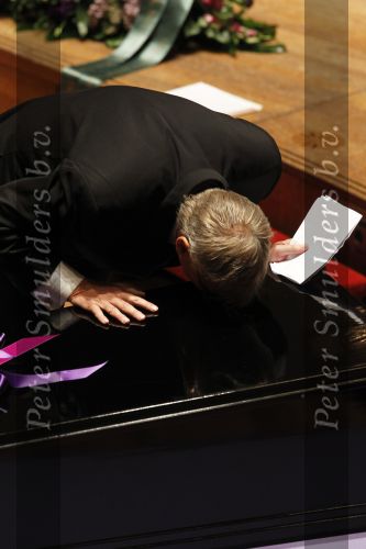 Amsterdam 22 januari 2010
Herdenkingsdienst Edgar Vos in het concertgebouw. Geert de partner van Edgar
Peter Smulders bv