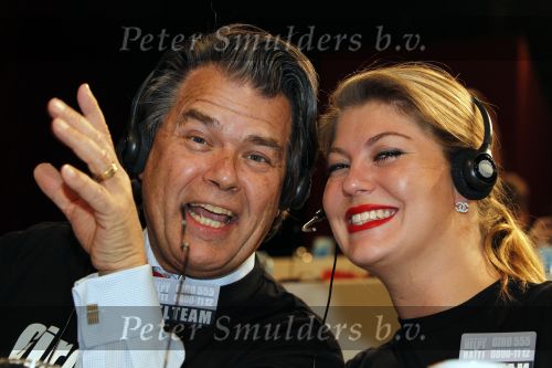 Hilversum 21 januari 2010
Rtl SBS en de NOS hebben samen een tv programma en aktie in elkaar gedraaid om zoveel mogelijk geld op te halen voor giro 55 ten bate van Haiti. Emile Ratelband
Peter Smulders bv