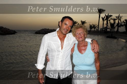 Curacao 7 januari 2010
Gerard Joling op vakantie op Curacao. Hij slaapt in het super exclusive Baoase. Gerard met moeder en vriend
Peter Smulders bv