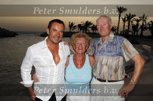 Curacao 7 januari 2010
Gerard Joling op vakantie op Curacao. Hij slaapt in het super exclusive Baoase. Gerard met moeder en vriend
Peter Smulders bv