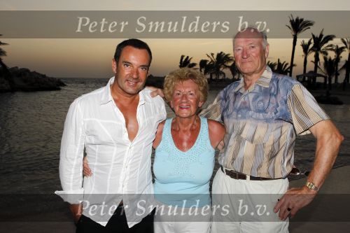 Curacao 7 januari 2010
Gerard Joling op vakantie op Curacao. Hij slaapt in het super exclusive Baoase. Gerard met moeder en vriend
Peter Smulders bv