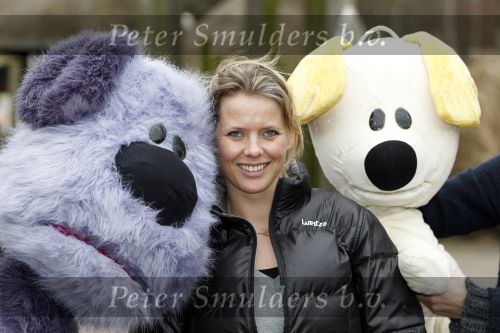 Hilvarenbeek 4 februari 2011
De Guusje Nederhorst foundation organiseert dag in de beekse bergen.
OA aanwezig Dinand Woesthoff Jim Bakkum Bettina Berger Chris Zeegers Johnny de Mol jr en Bridget Maasland. Babette v Veen
Peter Smulders bv
