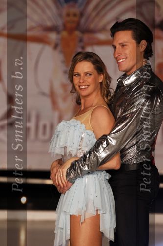 Utrecht 26 januari 2011
Perspresentatie Sterren dansen op het ijs van SBS6 gepresenteerd door Gerard Joling en Nance Coolen. Babette v Veen met Gabriel Leel
Peter Smulders bv