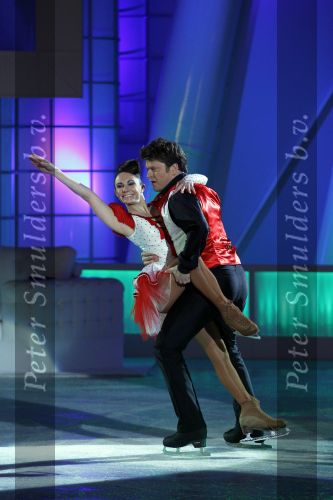 Hilversum 4 februari 2011
Sterren dansen op het ijs bij SBS6 in studio 22.
Het wordt gepresenteerd door Gerard Joling en Nance Coolen. Beau v Erven Dorens
Peter Smulders bv