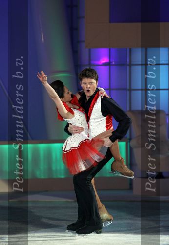 Hilversum 4 februari 2011
Sterren dansen op het ijs bij SBS6 in studio 22.
Het wordt gepresenteerd door Gerard Joling en Nance Coolen. Beau v Erven Dorens
Peter Smulders bv