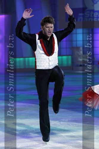 Hilversum 4 februari 2011
Sterren dansen op het ijs bij SBS6 in studio 22.
Het wordt gepresenteerd door Gerard Joling en Nance Coolen. Beau v Erven Dorens
Peter Smulders bv