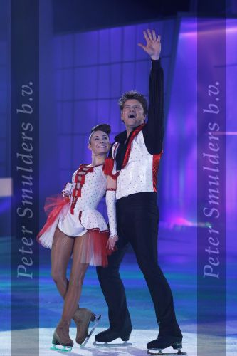 Hilversum 4 februari 2011
Sterren dansen op het ijs bij SBS6 in studio 22.
Het wordt gepresenteerd door Gerard Joling en Nance Coolen. Beau v Erven Dorens
Peter Smulders bv