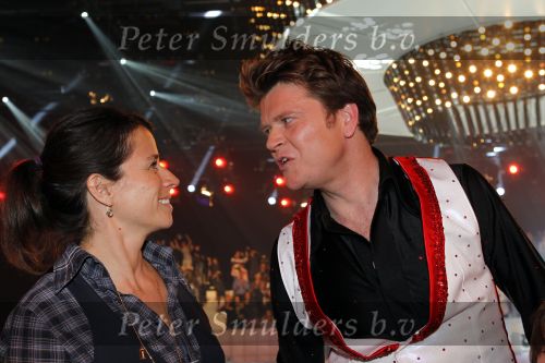 Hilversum 4 februari 2011
Sterren dansen op het ijs bij SBS6 in studio 22.
Het wordt gepresenteerd door Gerard Joling en Nance Coolen. Beau en Selly v Erven Dorens
Peter Smulders bv