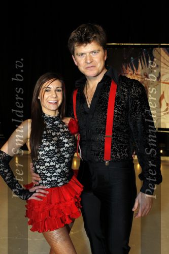 Utrecht 26 januari 2011
Perspresentatie Sterren dansen op het ijs van SBS6 gepresenteerd door Gerard Joling en Nance Coolen. Beau v Erven Dorens met Amanda Merrit
Peter Smulders bv