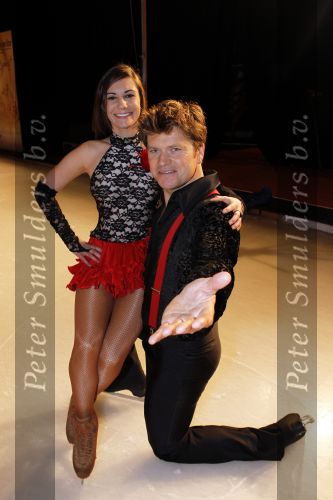 Utrecht 26 januari 2011
Perspresentatie Sterren dansen op het ijs van SBS6 gepresenteerd door Gerard Joling en Nance Coolen. Beau v Erven Dorens met Amanda Merrit
Peter Smulders bv