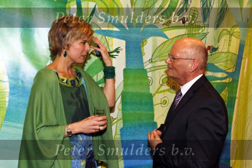 Blijdorp Rotterdam 2 februari 2011
Presentatie van het nieuwe boek van Prinses laurentien en Sieb Posthuma in dierentuin Blijdorp. Prins Constantijn en hun kinderen Eloise Claus Cazimir en Leonore. Laurentien met Ben Holthuis
Peter Smulders bv