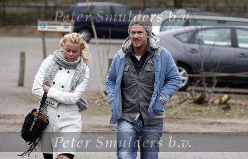 Hilvarenbeek 4 februari 2011
De Guusje Nederhorst foundation organiseert dag in de beekse bergen.
OA aanwezig Dinand Woesthoff Jim Bakkum Bettina Berger Chris Zeegers Johnny de Mol jr en Bridget Maasland.
Peter Smulders bv