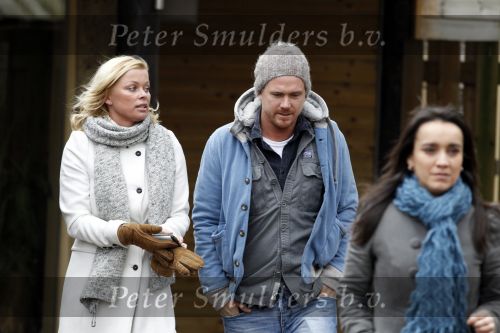 Hilvarenbeek 4 februari 2011
De Guusje Nederhorst foundation organiseert dag in de beekse bergen.
OA aanwezig Dinand Woesthoff Jim Bakkum Bettina Berger Chris Zeegers Johnny de Mol jr en Bridget Maasland.
Peter Smulders bv