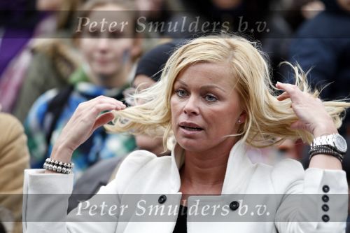Hilvarenbeek 4 februari 2011
De Guusje Nederhorst foundation organiseert dag in de beekse bergen.
OA aanwezig Dinand Woesthoff Jim Bakkum Bettina Berger Chris Zeegers Johnny de Mol jr en Bridget Maasland.
Peter Smulders bv