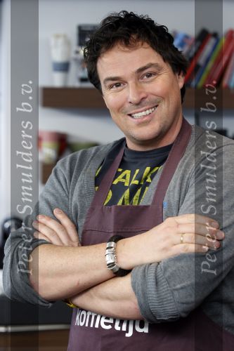Eemnes 15 december 2011
Caspar Burgi , kok van koffietijd met Buddha to Buddha armband.
Peter Smulders bv