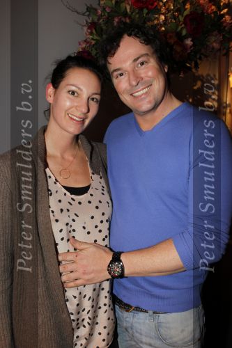 Amsterdam 28 januari 2011
Modeshow van Monique Collignon op de amsterdam fashion week. Caspar Burgi met zijn zwangere vrouw
Peter Smulders bv