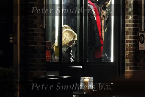Amsterdam 29 januari 2011
Hans en Connie Breukhoven verlaten restaurant Le Garage waarna Hans Connie naar huis brengt.
Peter Smulders bv