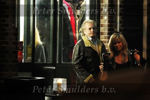 Amsterdam 29 januari 2011
Hans en Connie Breukhoven verlaten restaurant Le Garage waarna Hans Connie naar huis brengt.
Peter Smulders bv
