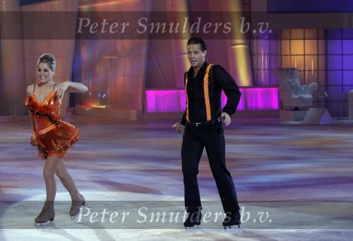 Hilversum 4 februari 2011
Sterren dansen op het ijs bij SBS6 in studio 22.
Het wordt gepresenteerd door Gerard Joling en Nance Coolen. Danny de Munk en spanddoek
Peter Smulders bv