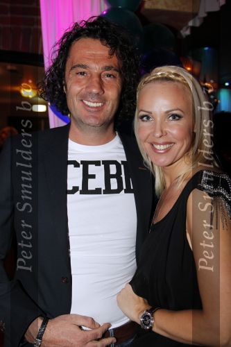 Uitgeest 17 januari 2011
Nieuwjaarsreceptie Henk Geels in Bobs saloon. Denise Boekhof met vriend
Peter Smulders bv