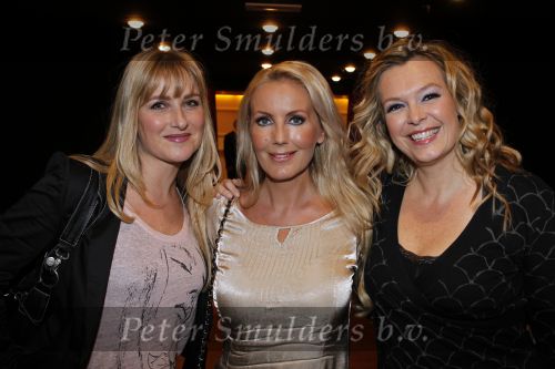 Hilversum 30 januari 2011
Nationale songfestival met de 3J\'s in studio 21. Esther Hart
Peter Smulders bv