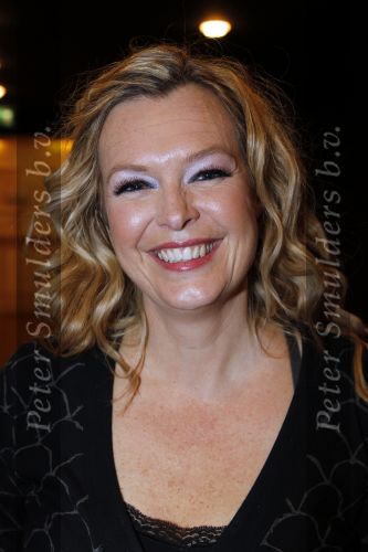 Hilversum 30 januari 2011
Nationale songfestival met de 3J\'s in studio 21. Esther Hart
Peter Smulders bv