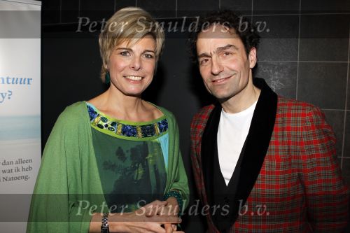 Blijdorp Rotterdam 2 februari 2011
Presentatie van het nieuwe boek van Prinses laurentien en Sieb Posthuma in dierentuin Blijdorp. Prins Constantijn en hun kinderen Eloise Claus Cazimir en Leonore. Laurentien en Gerard Alderliefste
Peter Smulders bv