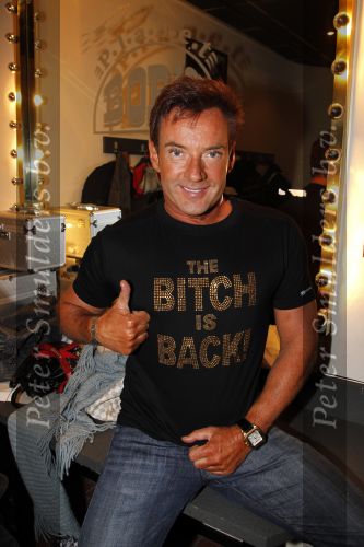 Uitgeest 17 januari 2011
Nieuwjaarsreceptie Henk Geels in Bobs saloon. Gerard Joling
Peter Smulders bv