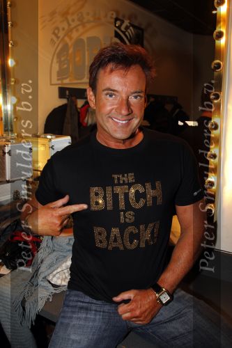 Uitgeest 17 januari 2011
Nieuwjaarsreceptie Henk Geels in Bobs saloon. Gerard Joling
Peter Smulders bv