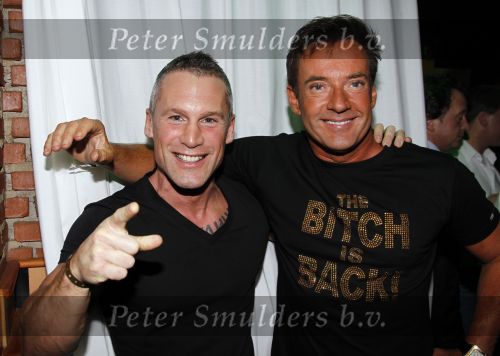 Uitgeest 17 januari 2011
Nieuwjaarsreceptie Henk Geels in Bobs saloon. Gerard Joling met personal trainer
Peter Smulders bv