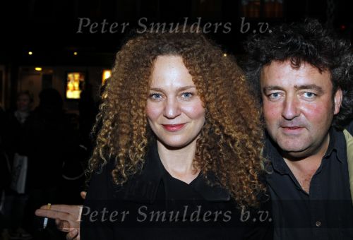 Amsterdam 15 december 2011
Presentatie Documentaire Barry Hay bij de melkweg. Hadassah de Boer
Peter Smulders bv