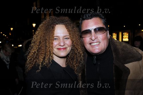Amsterdam 15 december 2011
Presentatie Documentaire Barry Hay bij de melkweg. Hadassah de Boer
Peter Smulders bv